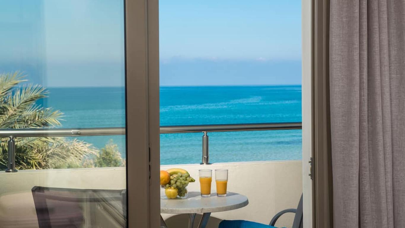 Malliotakis Beach Hotel by Checkin